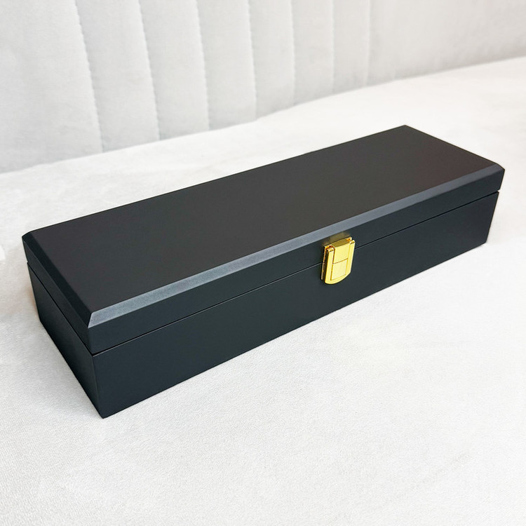 جعبه ساعت چوبی مدل W103 با ۶ محفظه داخلی از جنس جیر